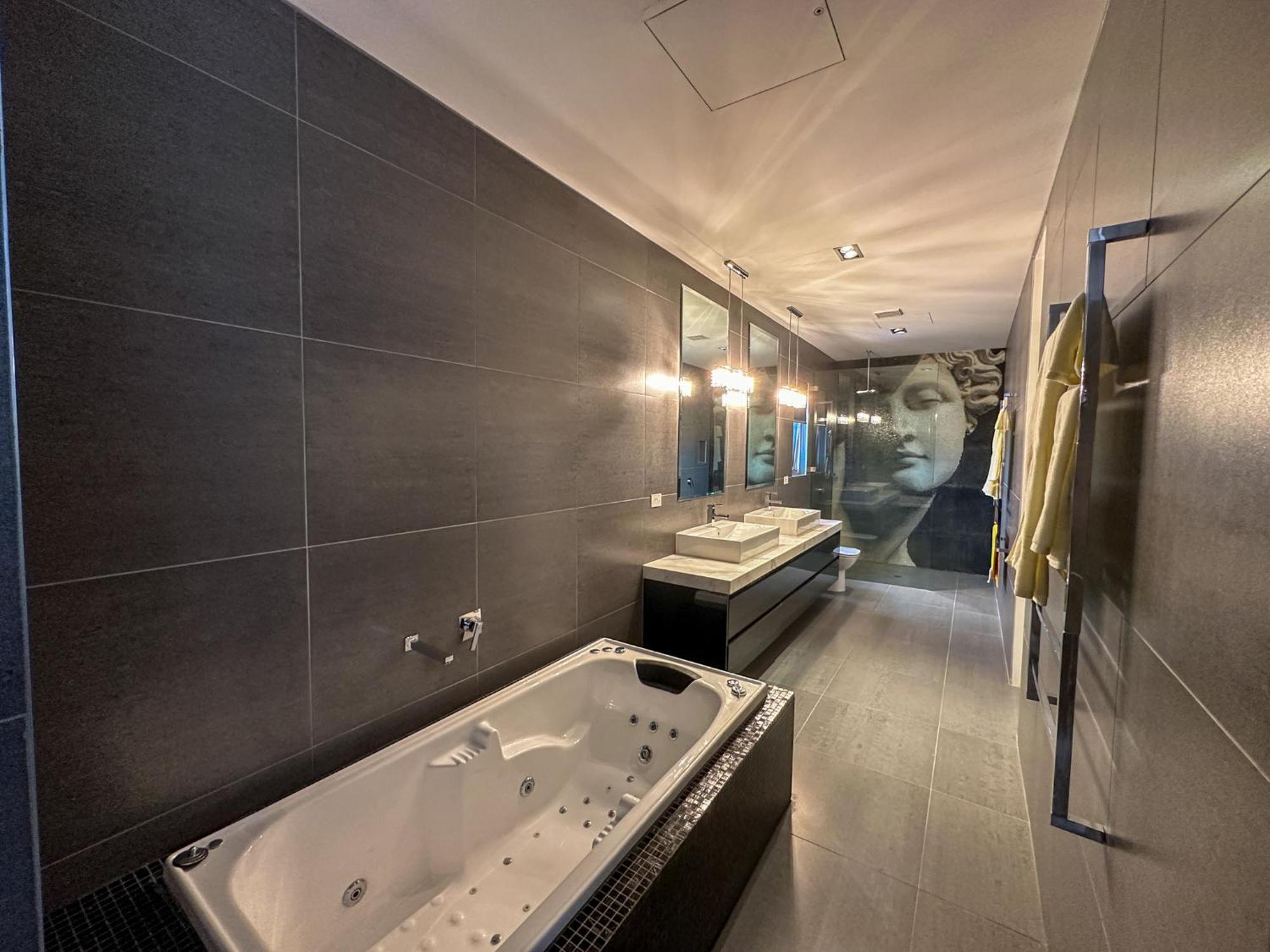 Luxury In Premium Penhouse