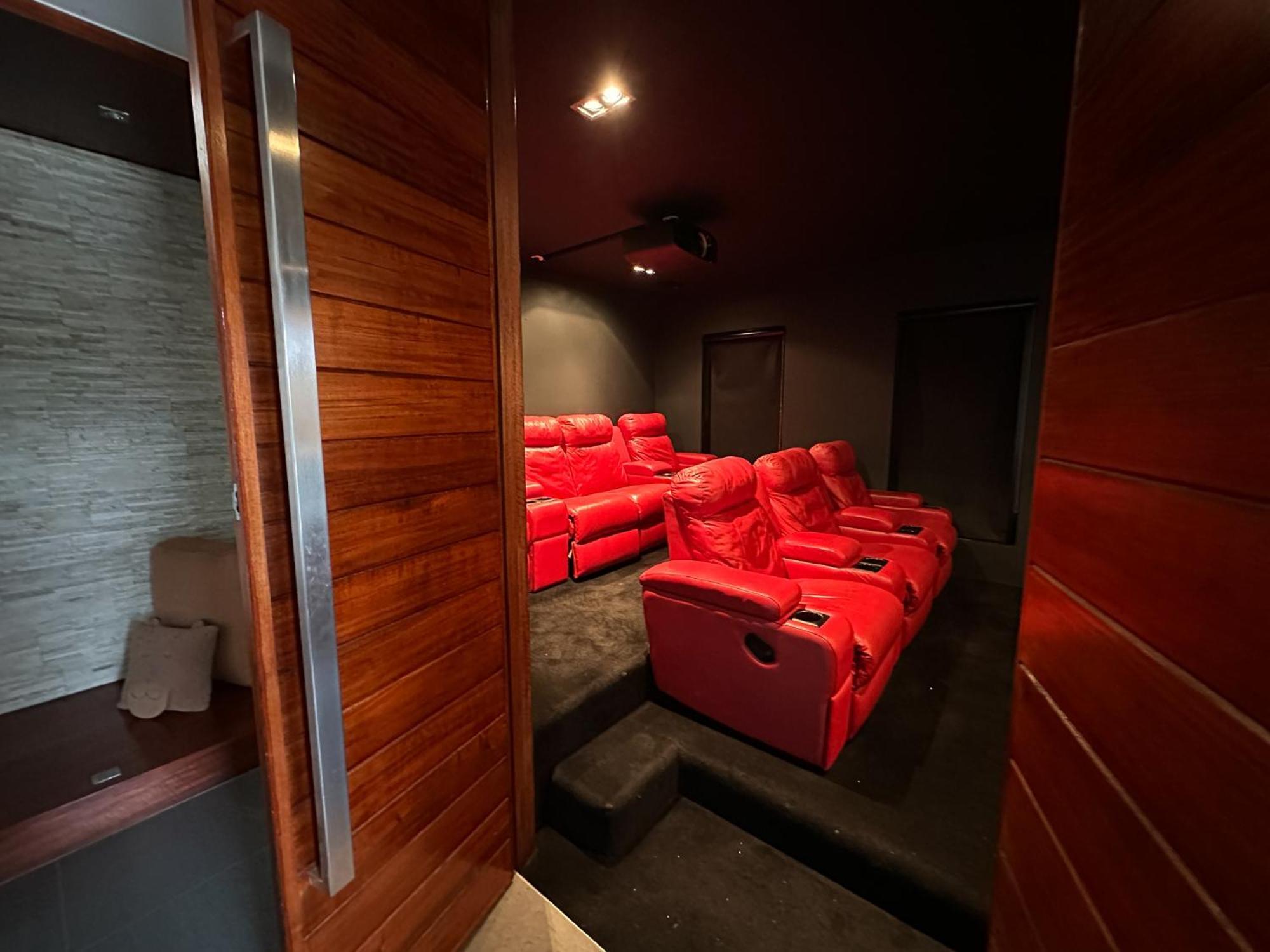 Luxury In Premium Penhouse Melbourne
