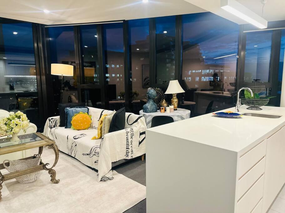 Royal Executive Living Grand Bayview Corporate Residency Apartment