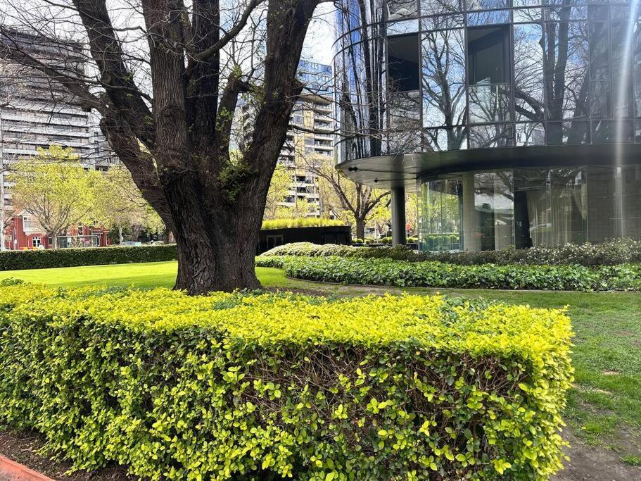 Royal Executive Living Grand Bayview Corporate Residency Apartment Melbourne