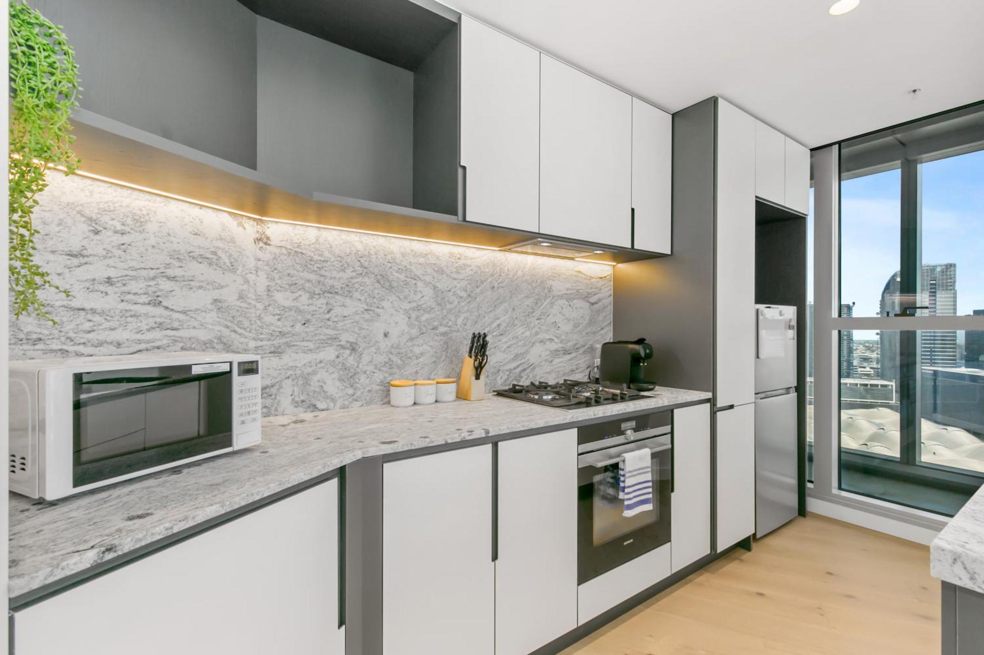 Skyhigh 2br W Stunning River Views, Gym & Pool Melbourne