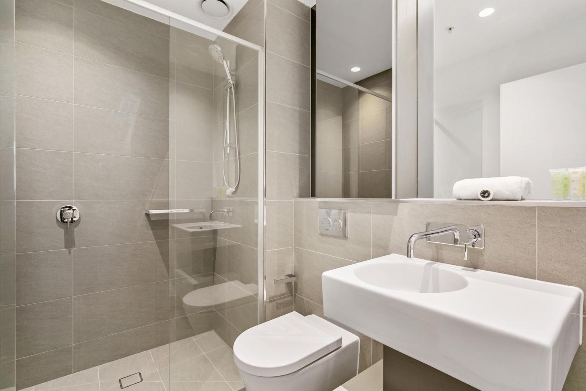 Apartment Skyhigh 2br W Stunning River Views, Gym & Pool *