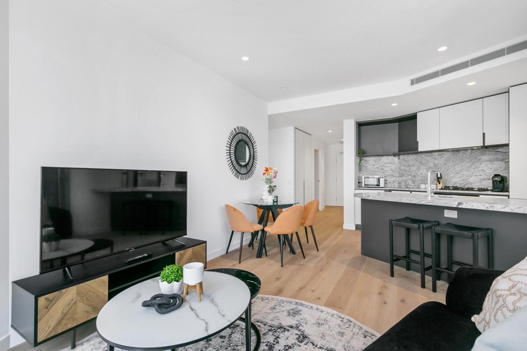 Skyhigh 2br W Stunning River Views, Gym & Pool