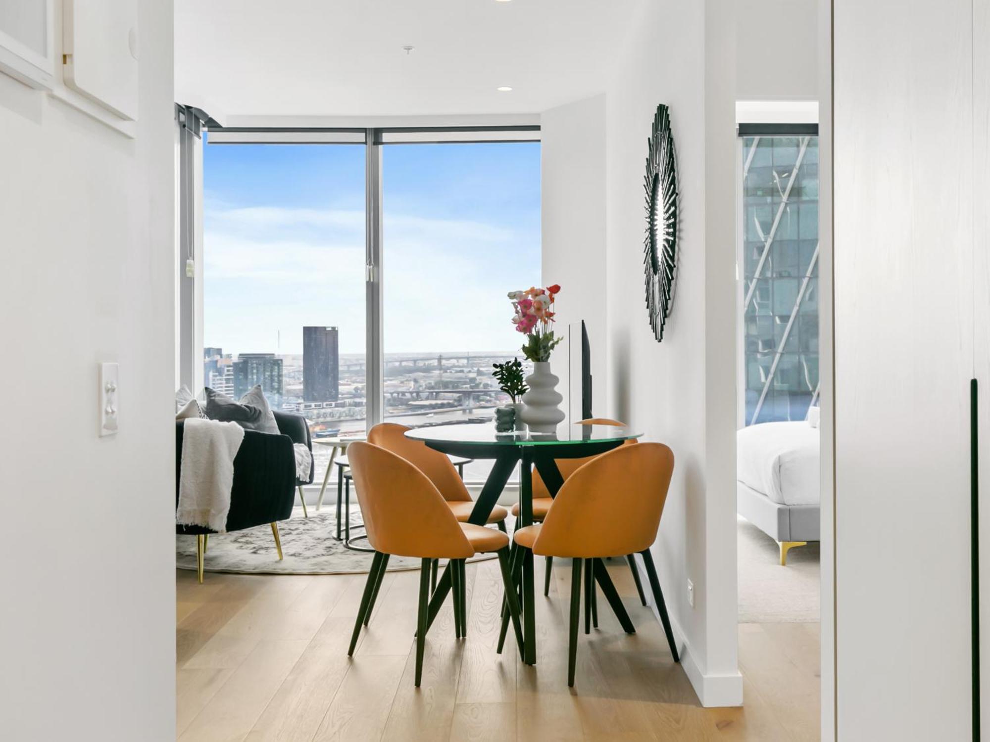 Skyhigh 2br W Stunning River Views, Gym & Pool Apartment Melbourne