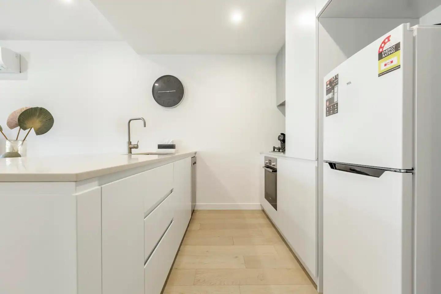 Apartment Tranquil Major Hospital Precinct W Parking Melbourne