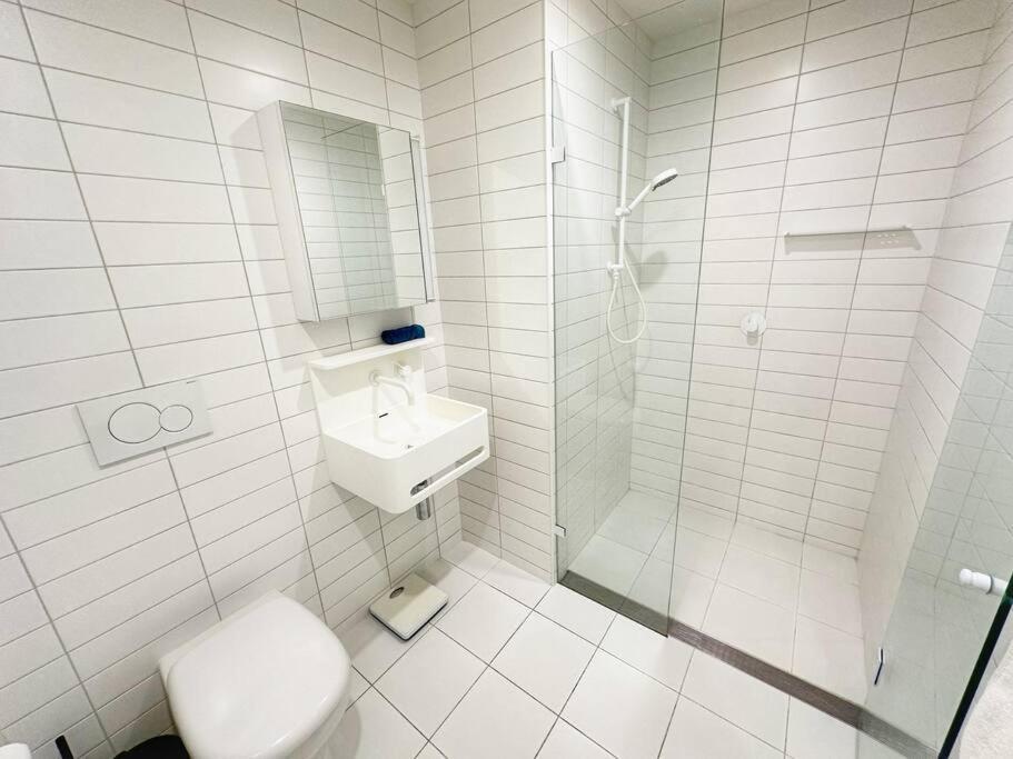 Es2410-2bed 2bath Vision With Balcony, Pool & Gym *