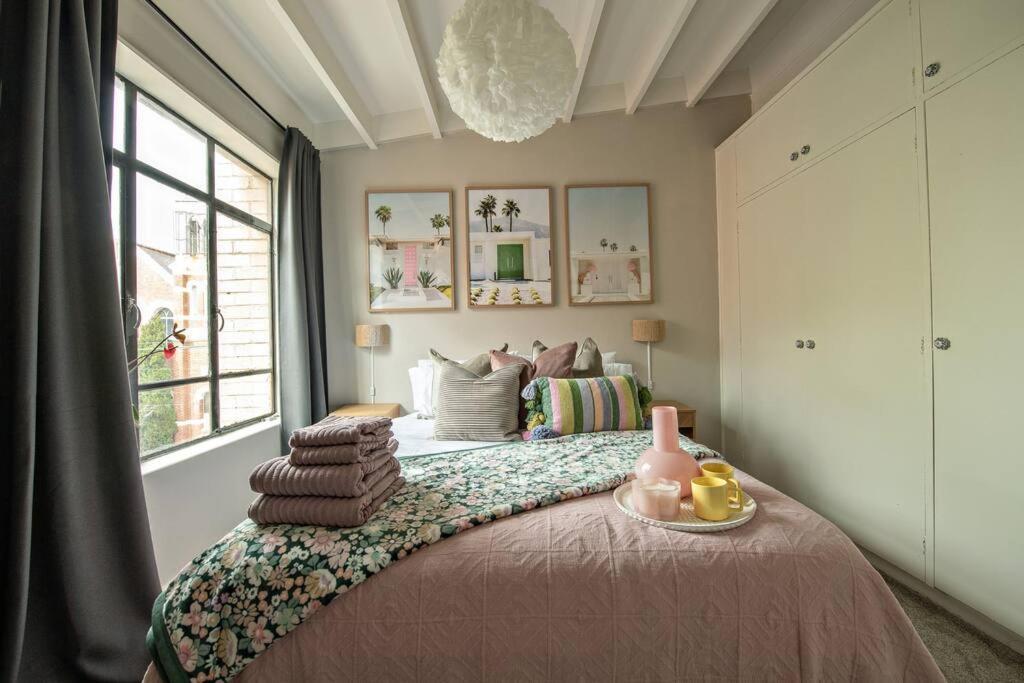 Charming Hideaway Near St Kilda *