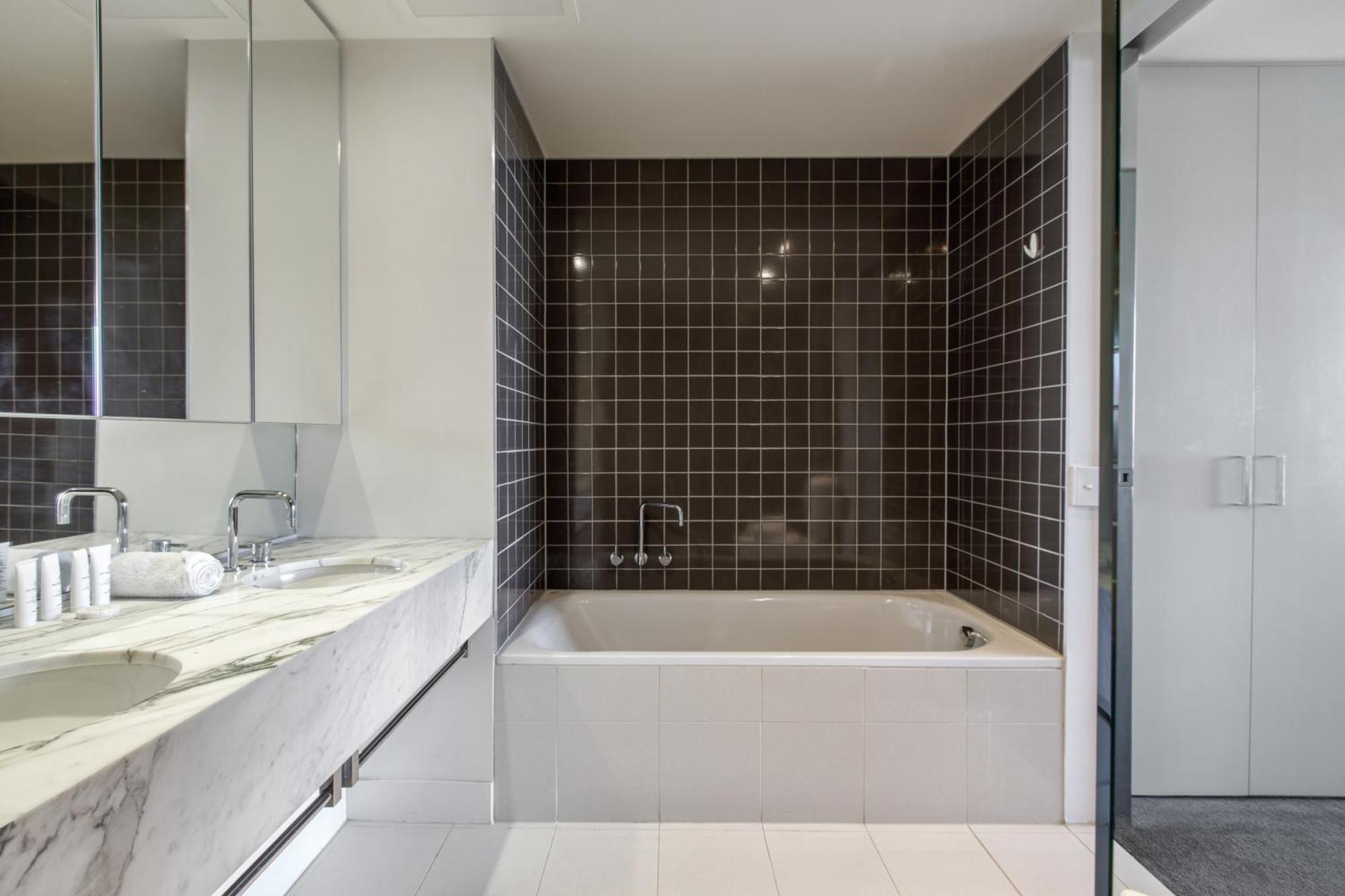 Modern Nomads Waterfront Near Casino With River View Apartment Melbourne
