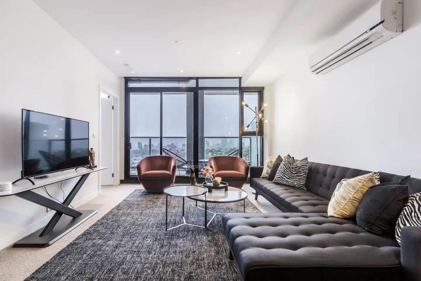 Apartment W Sweeping Views Rooftop Pool 2 Car Parks *