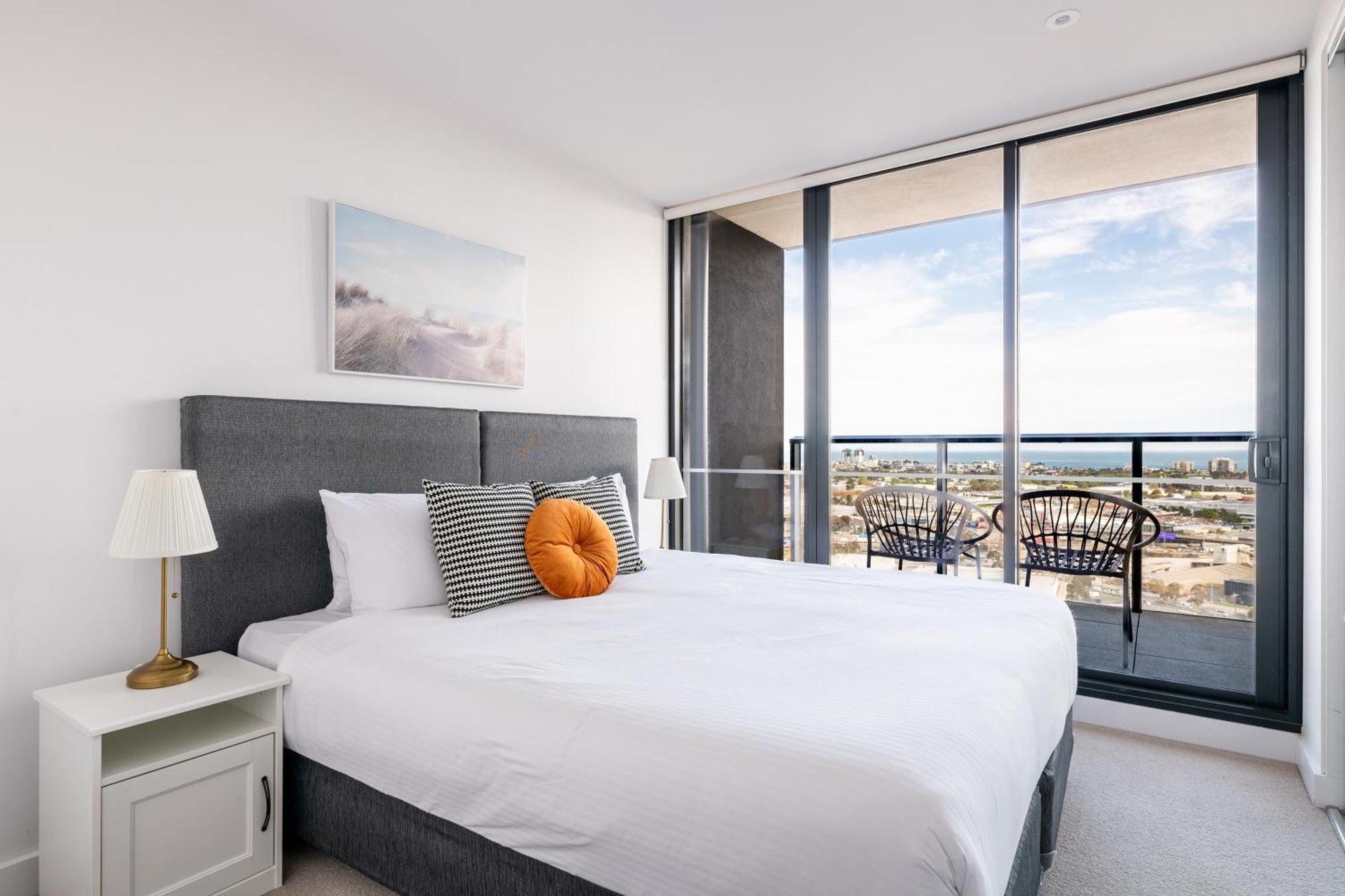 Corporate - Docklands Waterfront