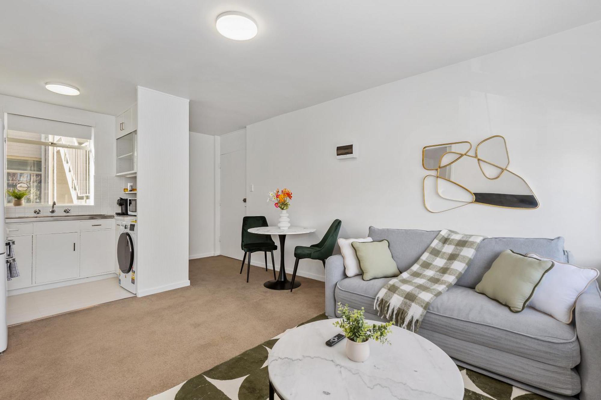 Stylish 1br Near Mcg And Rod Laver Arena W Parking Apartment Melbourne