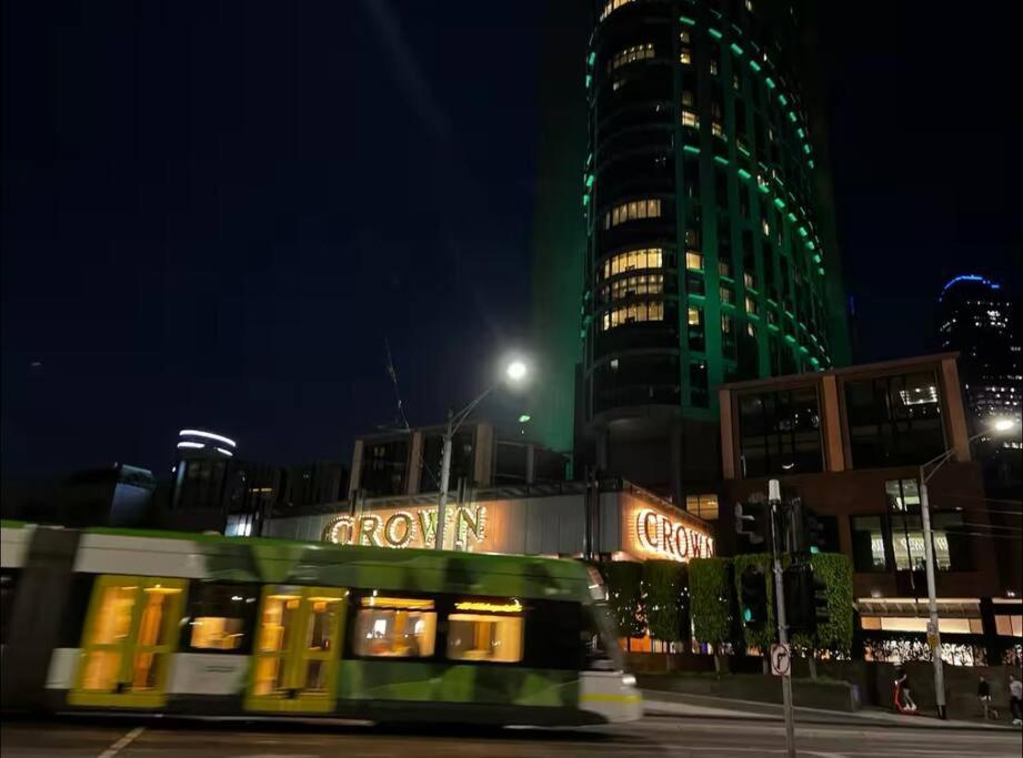 Apartment Aus 3415 - 2br Luxurious Free Parking Near Yarra River And Crown Melbourne