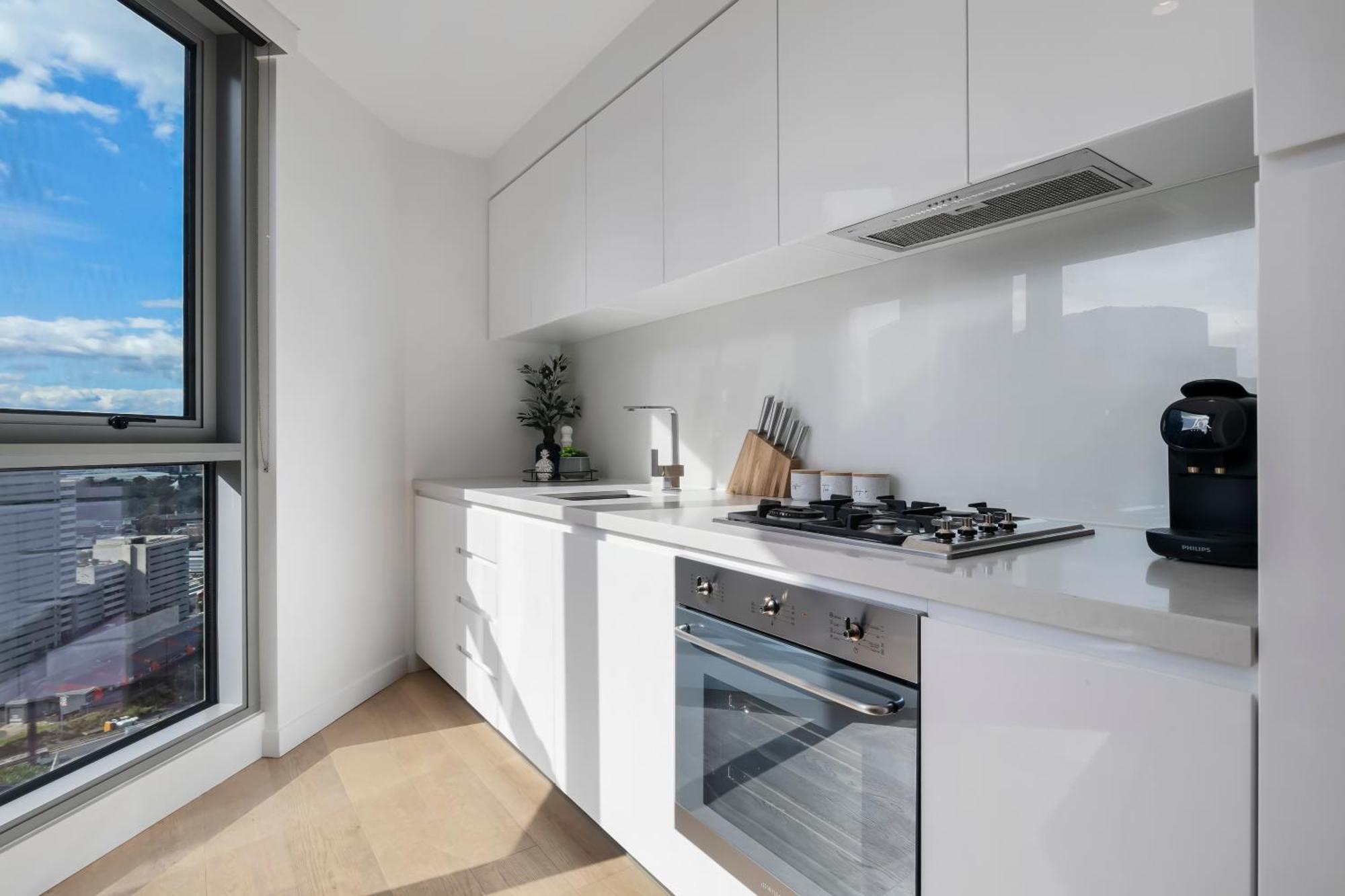 Charming 2br With Parkland And Mountain Views * Melbourne