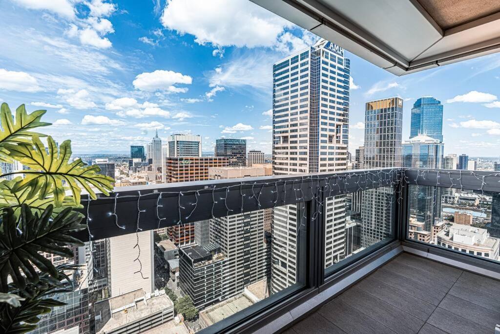 Breathtaking Views In Location With Parking Melbourne