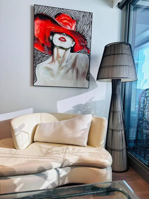 Royal Executive Living Corporate Residency Apartment *