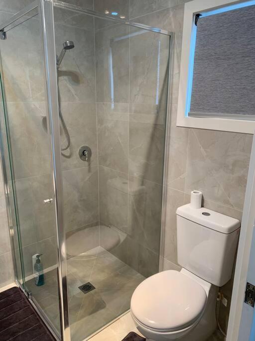 Villa Coburg Lake Retreat Melbourne