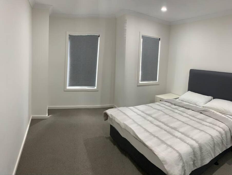 Coburg Lake Retreat