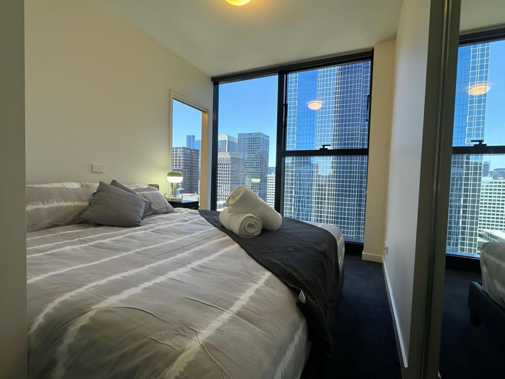 Melbourne's Premium On Collins Apartment