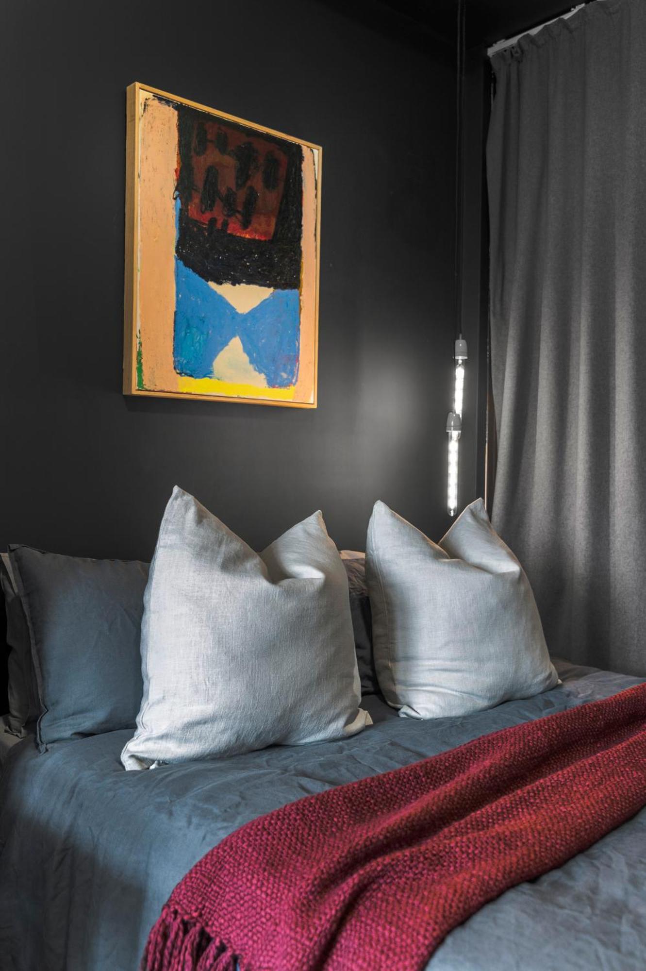 Apartment Light-filled Artistic Getaway - Smith St *