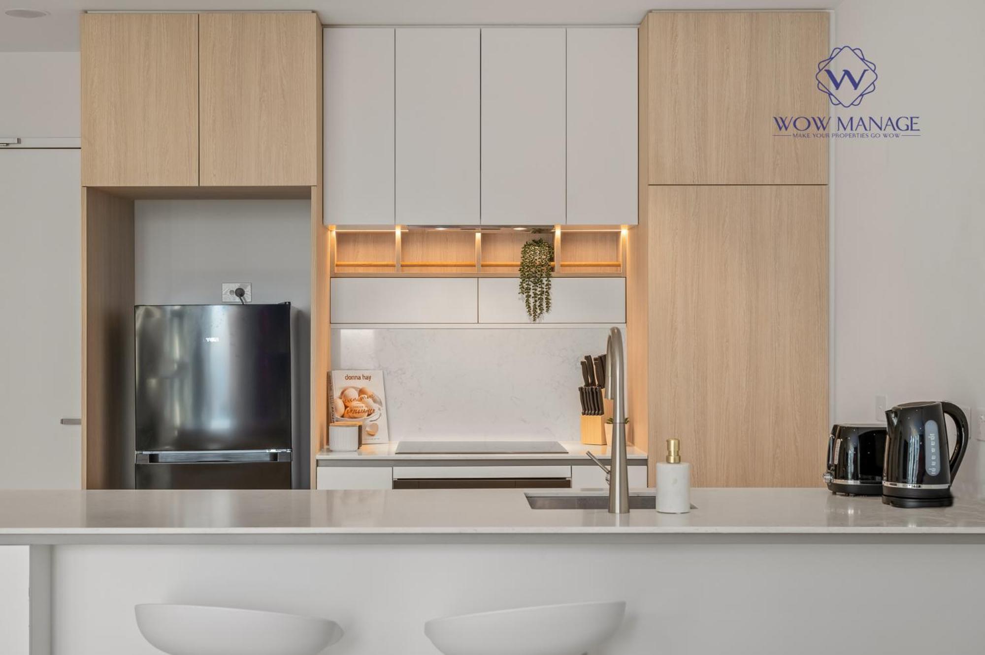 Wow Self-contained On Hall * Melbourne