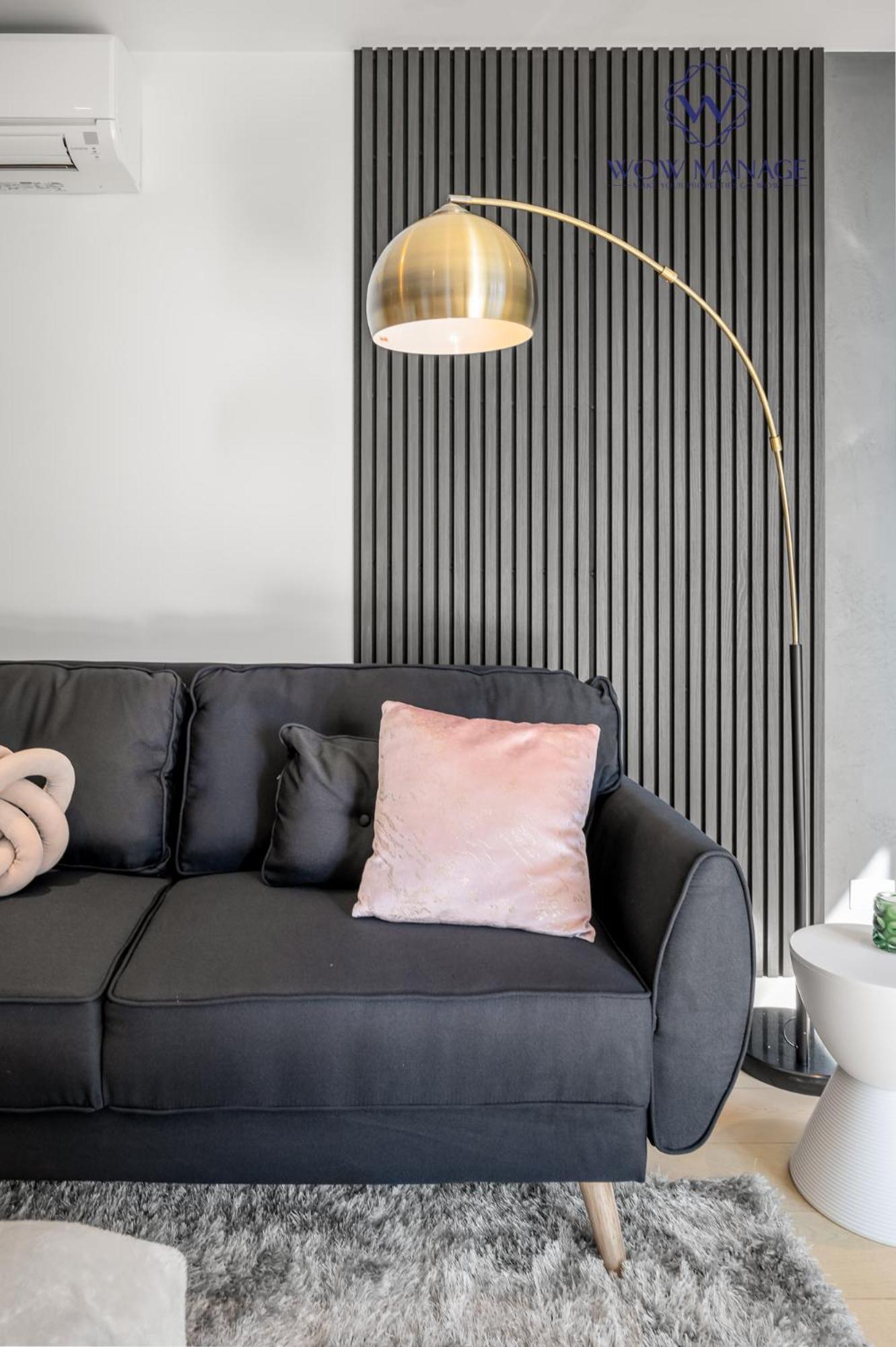 Wow Self-contained On Hall Apartment