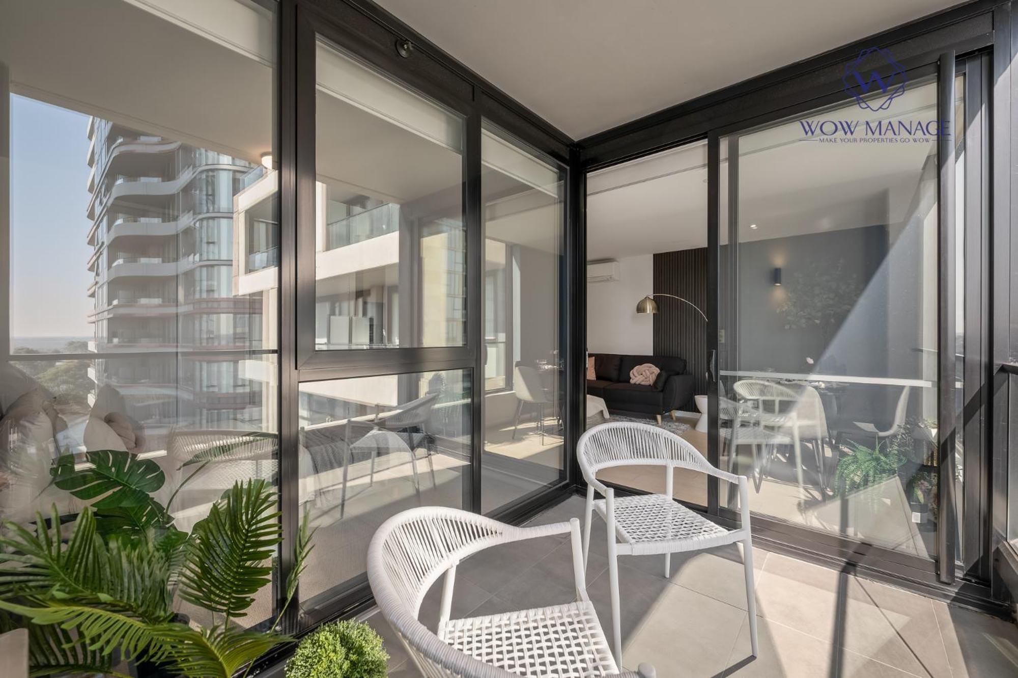 Wow Self-contained On Hall Apartment