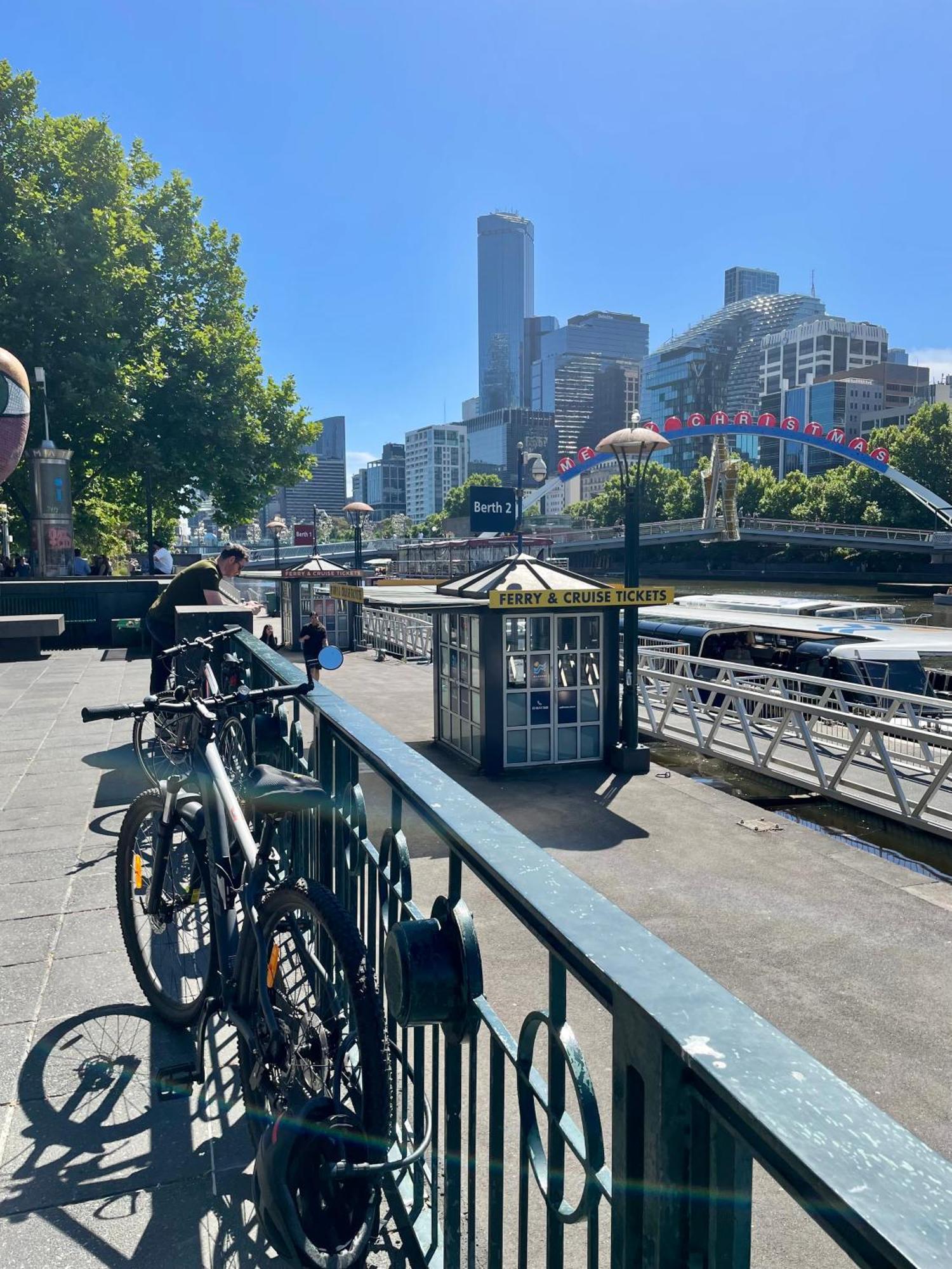 Apartment Riverside Retreat Melbourne