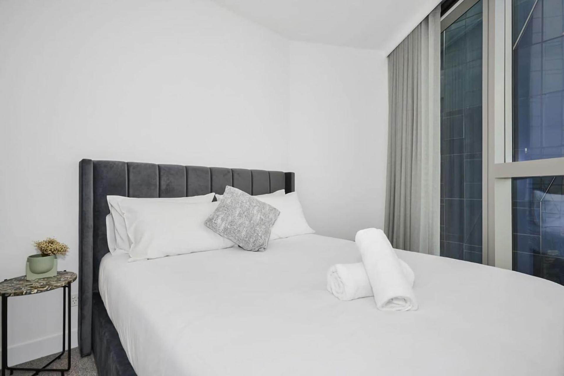 Apartment 57th At West Side Place *