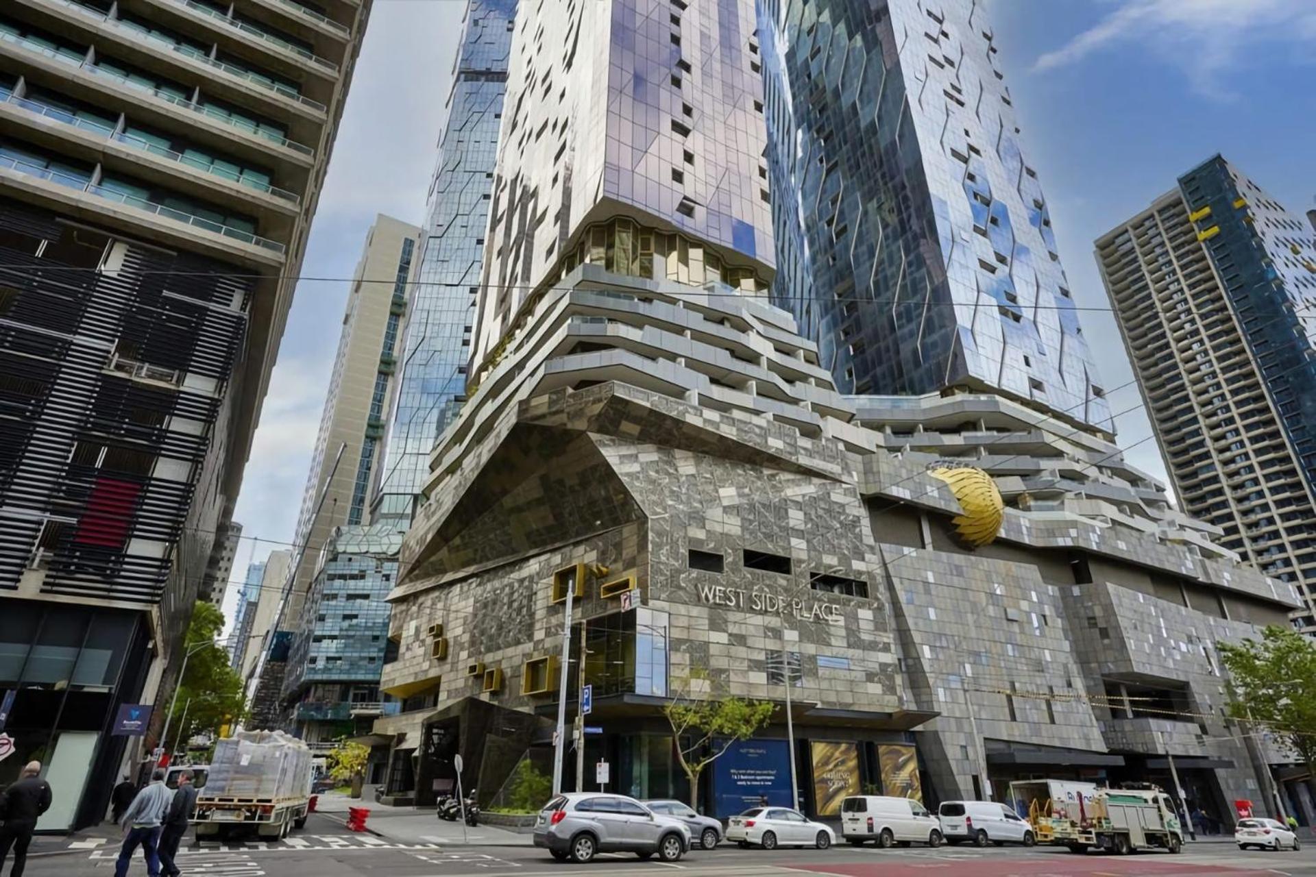 Apartment 57th At West Side Place Melbourne