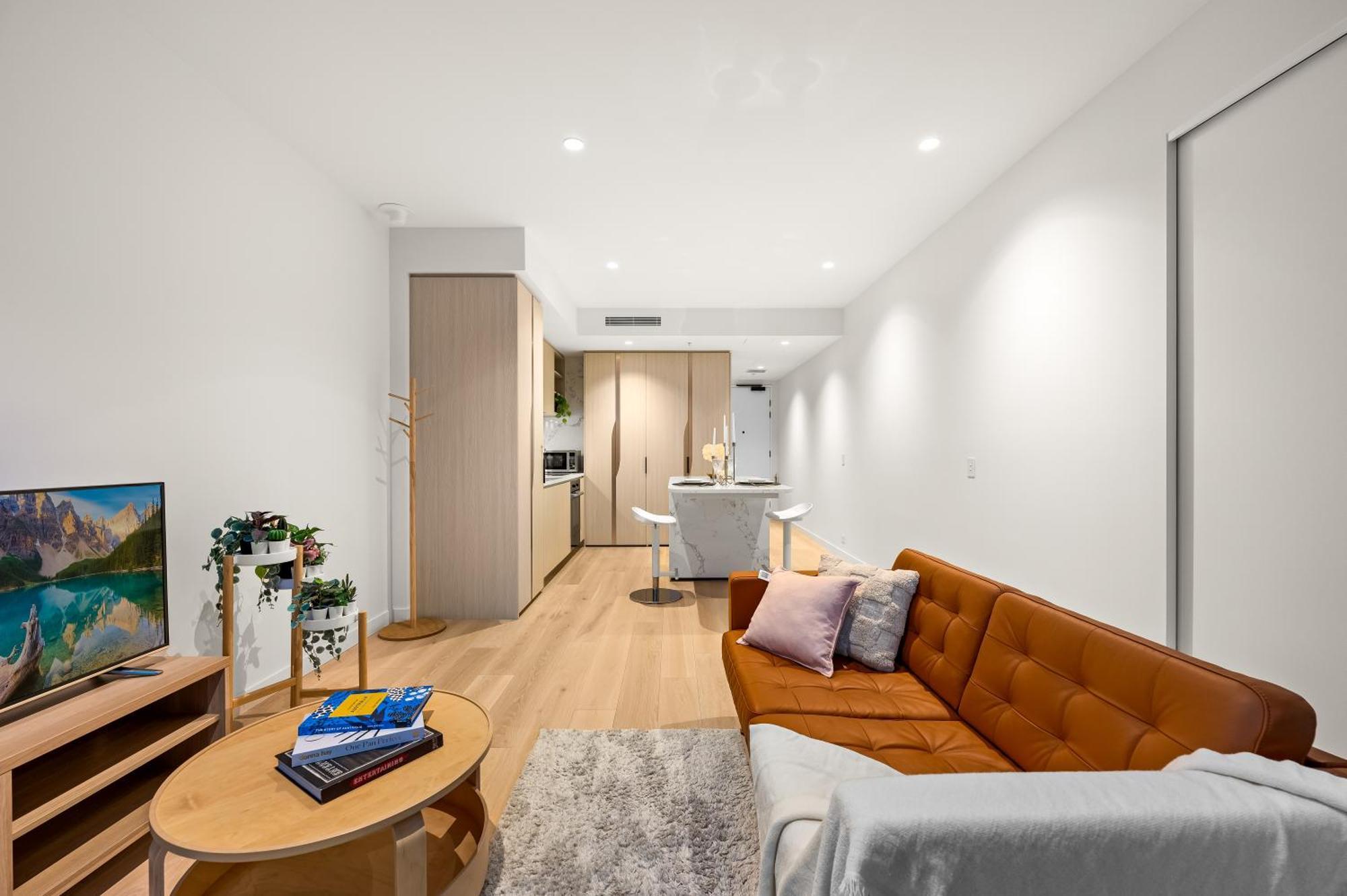 Luxurious Sapphire 1 Bed 1 Bath *