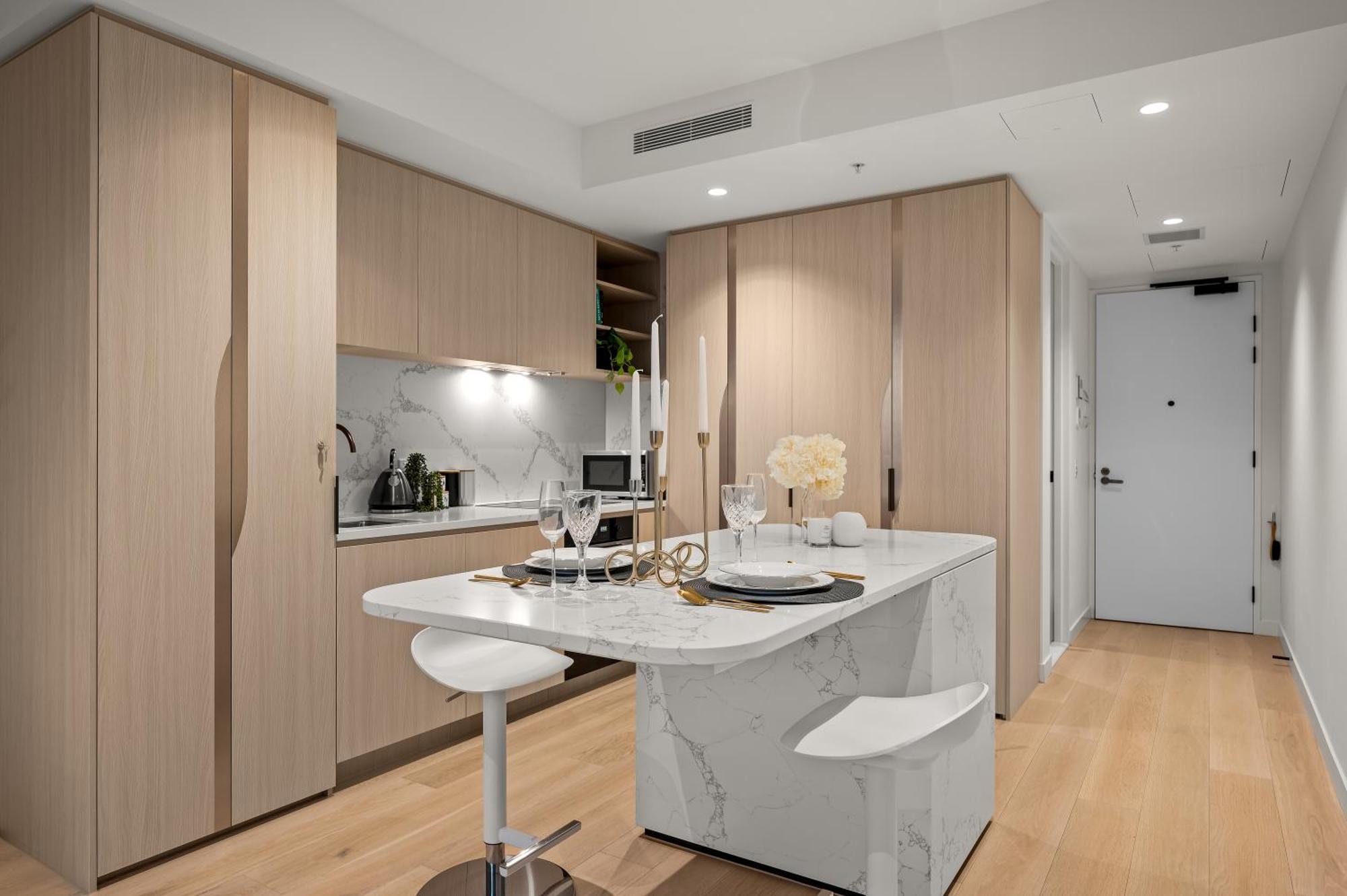 Apartment Luxurious Sapphire 1 Bed 1 Bath Melbourne