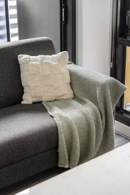 Apartment View 2 Bedroom In The Heart Of *