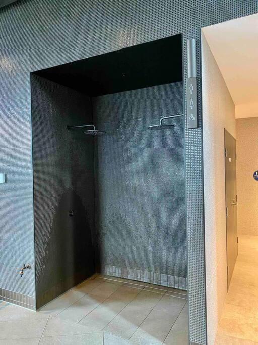 Apartment Chic 2br Luxury In Prime West Side Complex Center Of It *