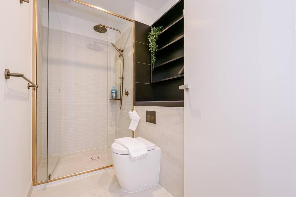 Apartment Charming One Bd In Location Tf5307 *