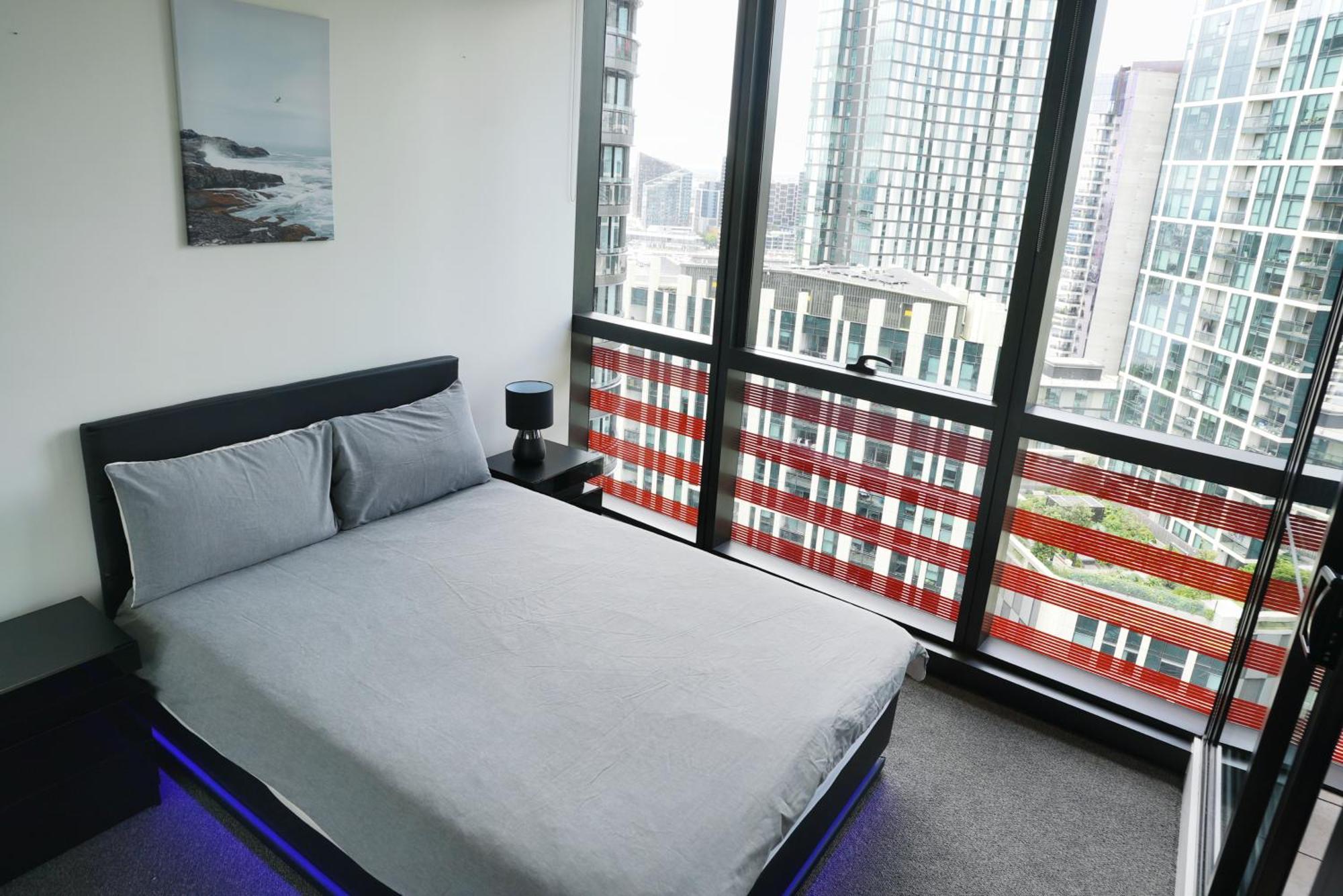 Infinity Lux * Melbourne