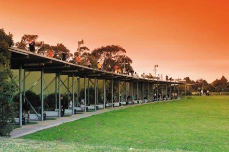 Unwind In Style Only 7km From Cbd *
