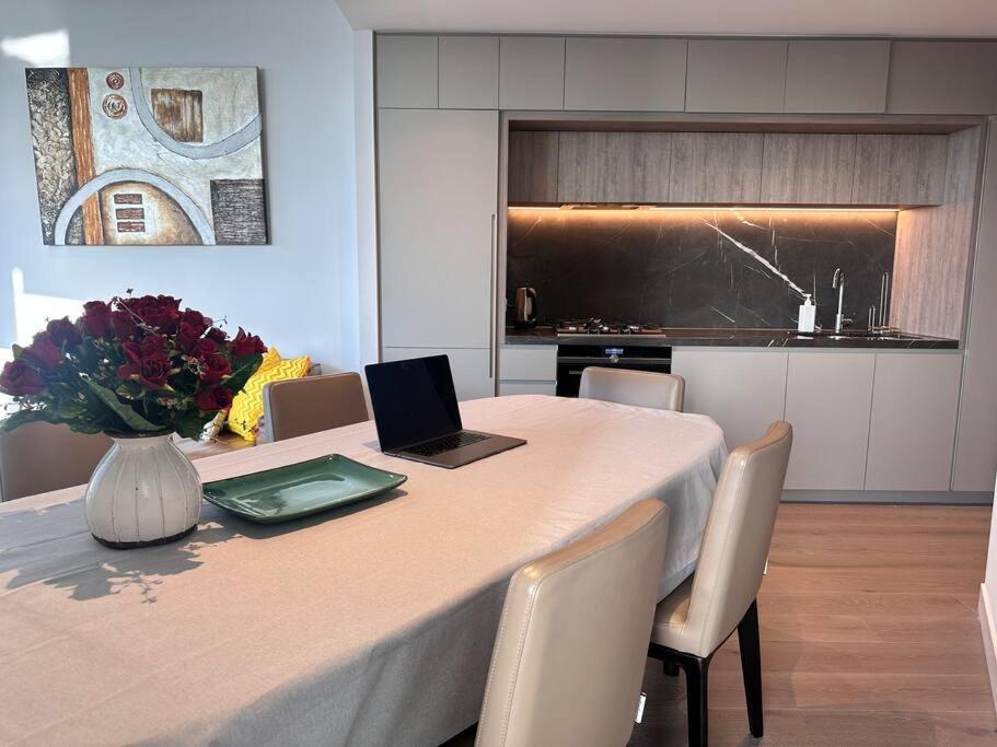 Apartment Royal Executive Living Corporate Sky Residence West Side Place
