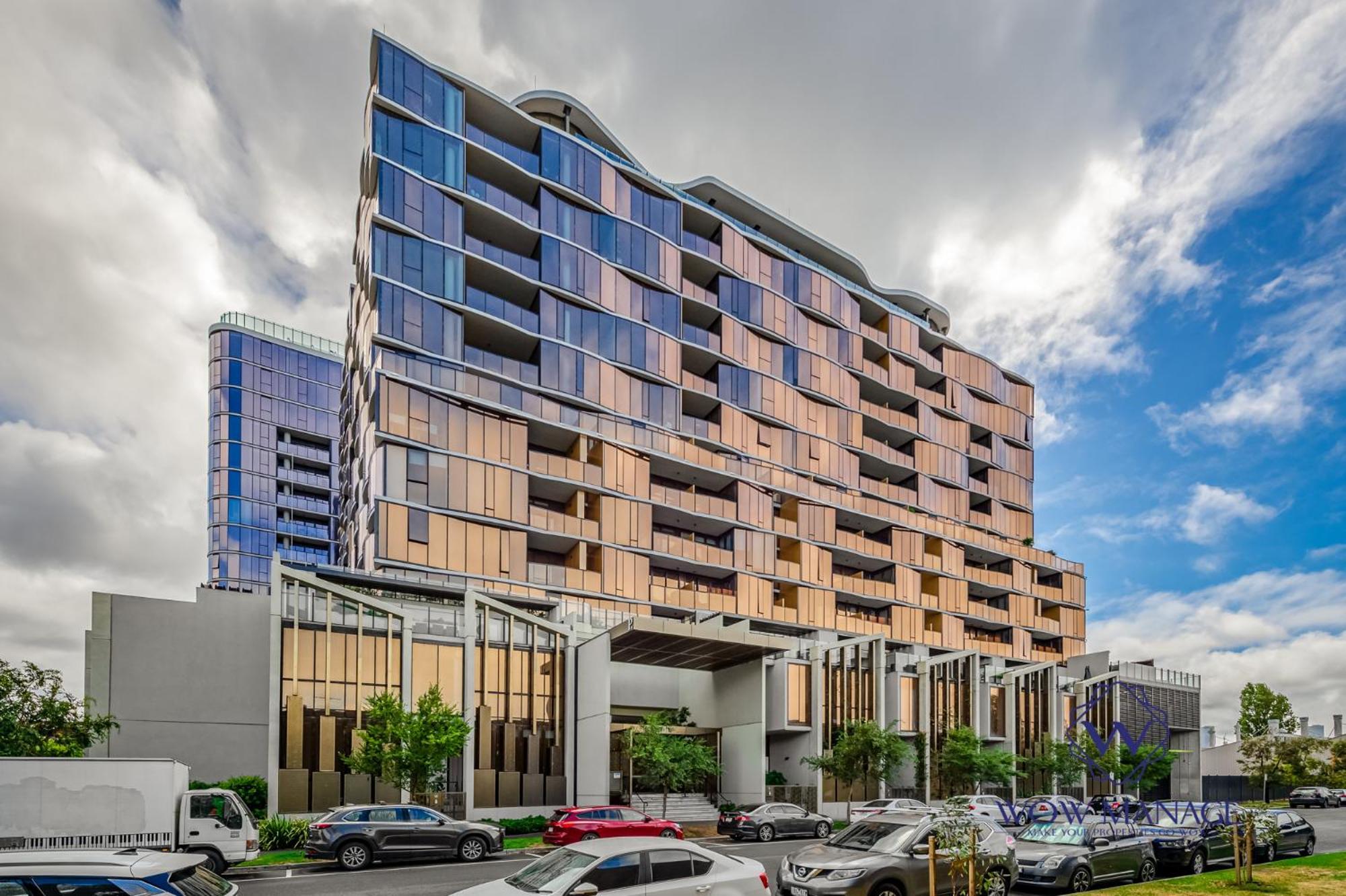 Wow Self-contained On Tarver Melbourne