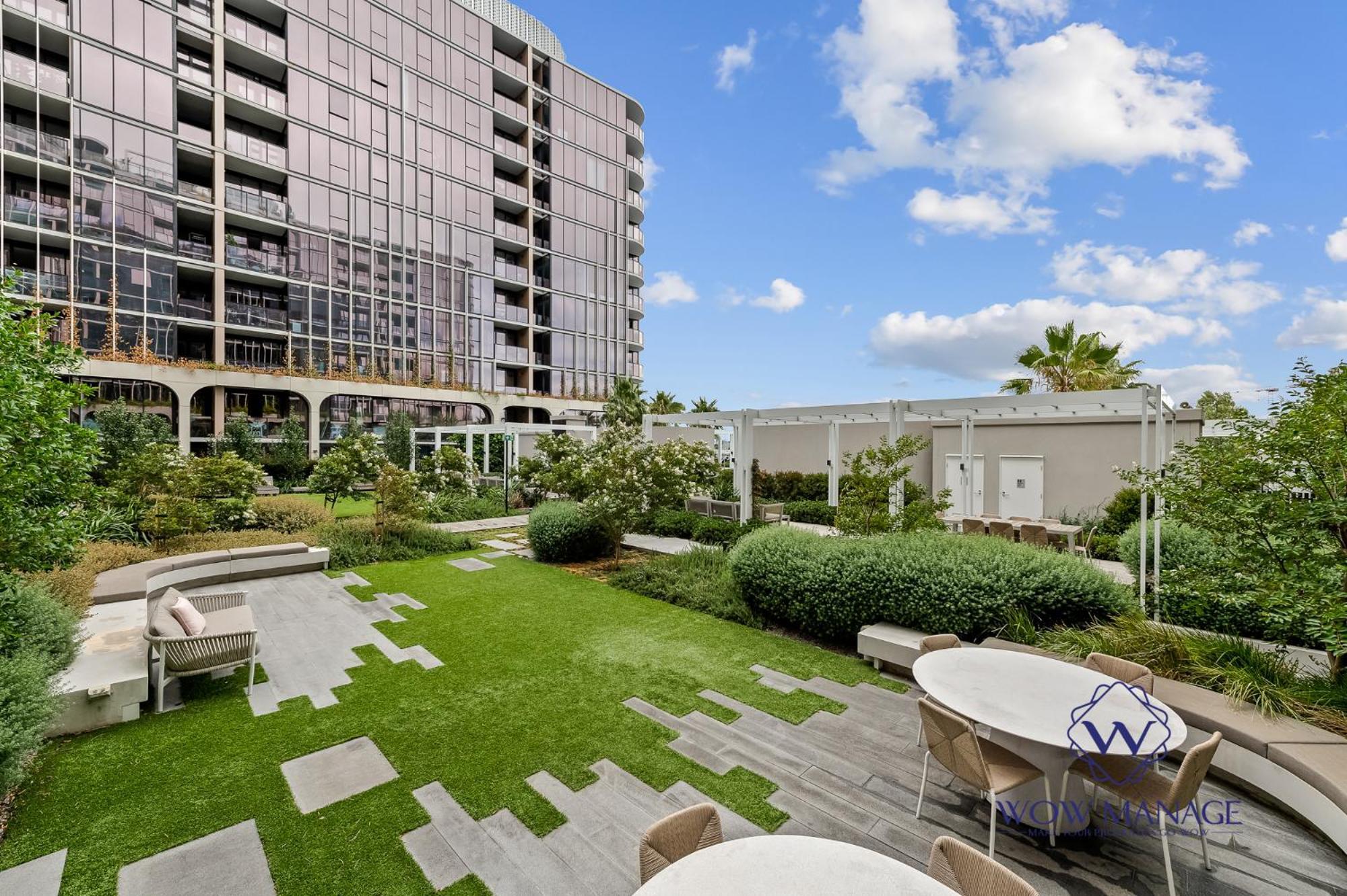 Wow Self-contained On Tarver Apartment