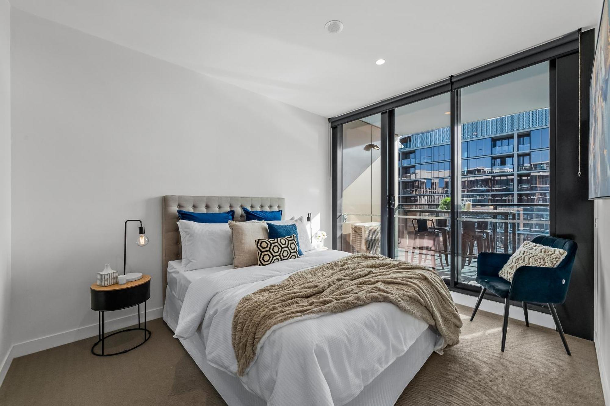 Wow Self-contained On Tarver * Melbourne