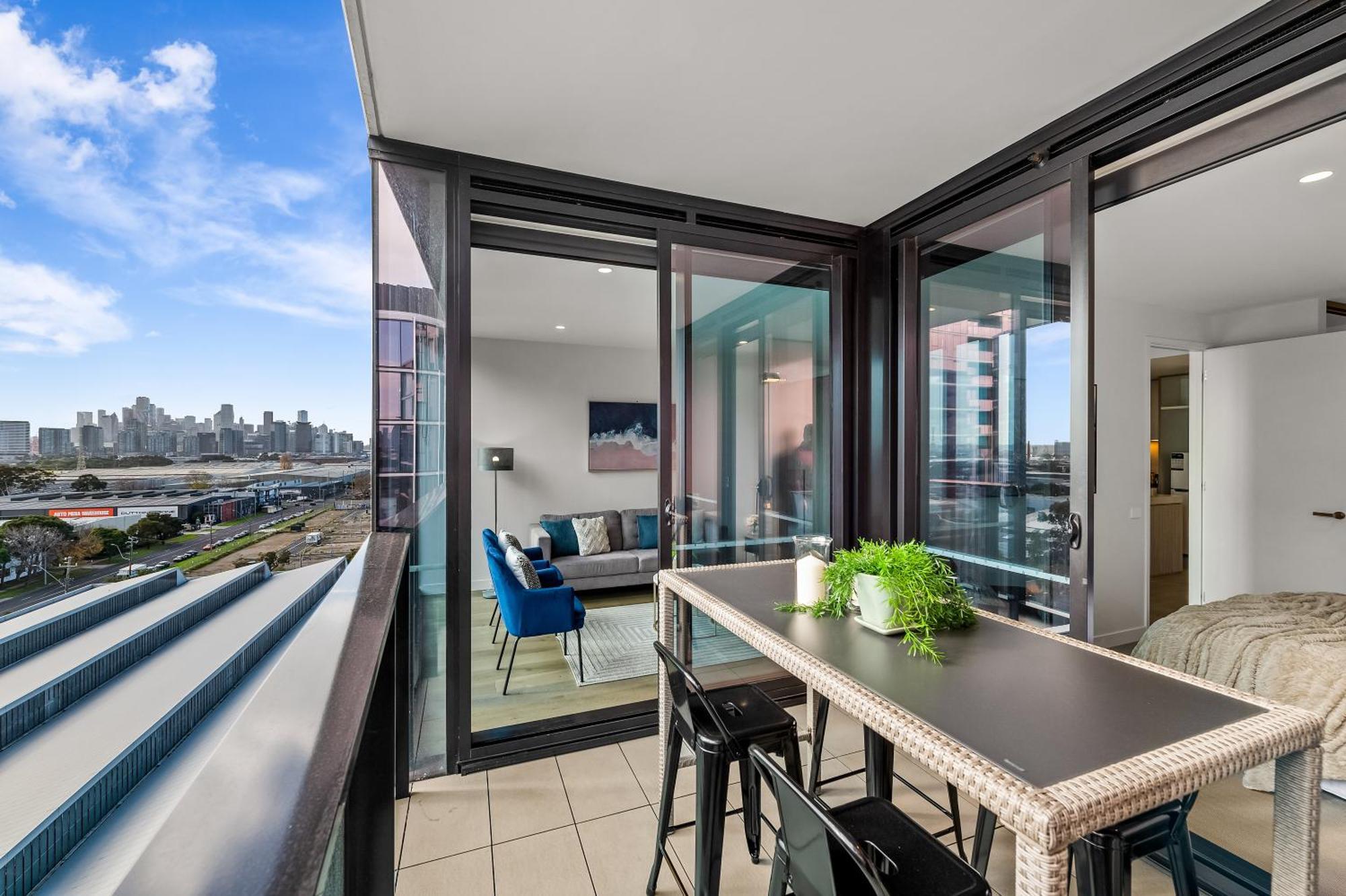 Wow Self-contained On Tarver Apartment