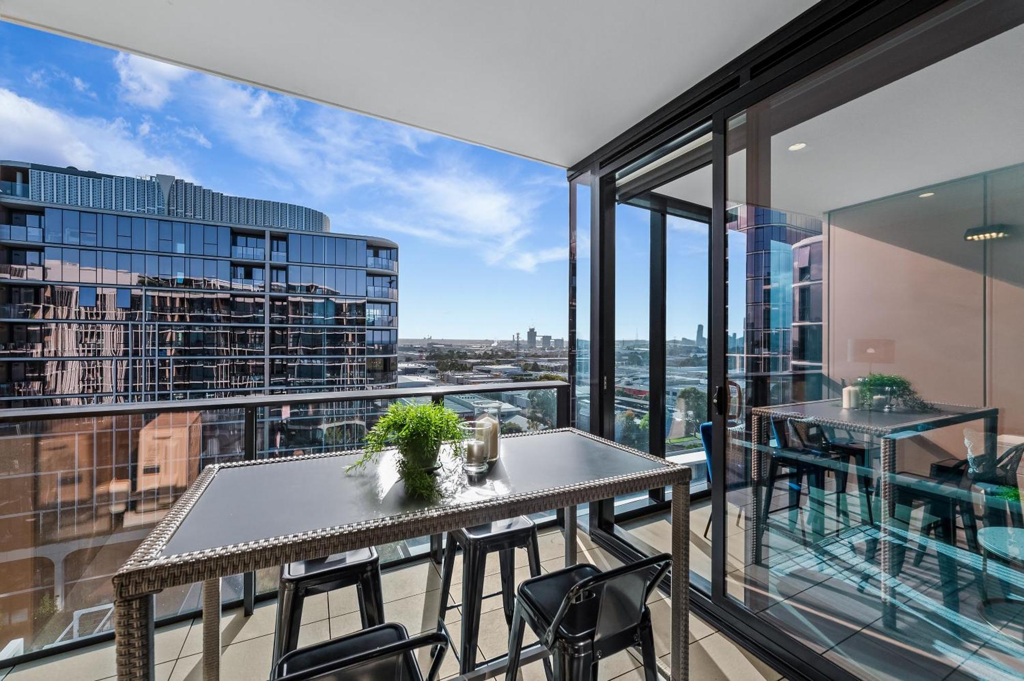 Wow Self-contained On Tarver Apartment *