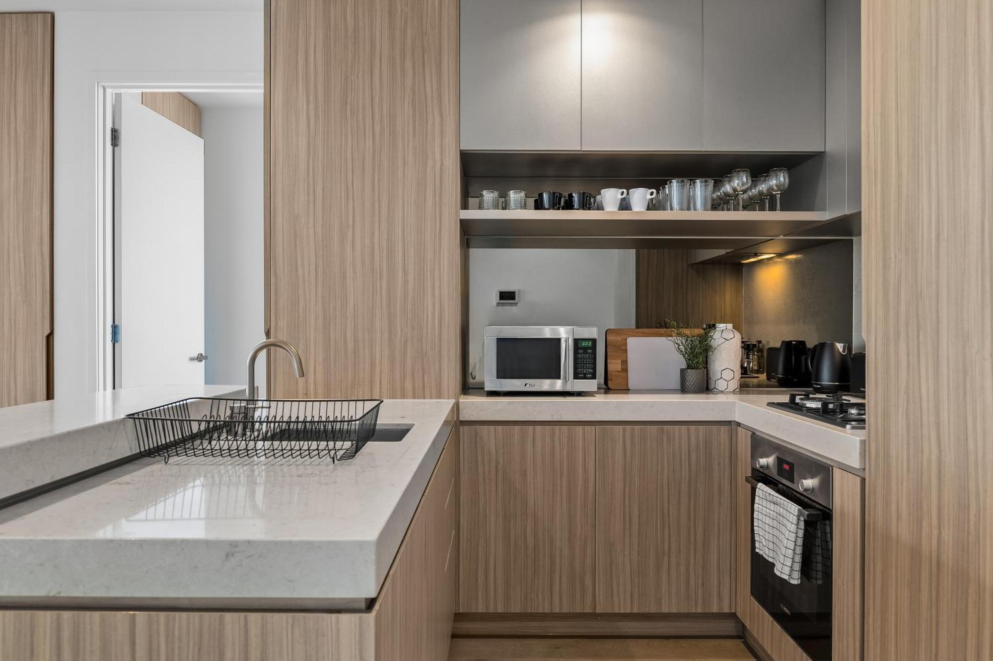 Wow Self-contained On Tarver Apartment Melbourne