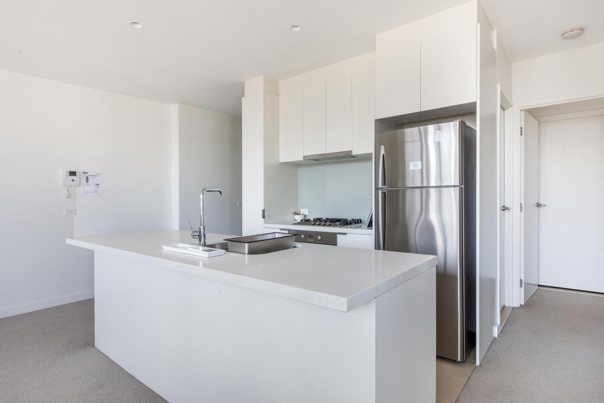 Modern Nomads Spacious Modern 2br Urban Retreat With View Melbourne