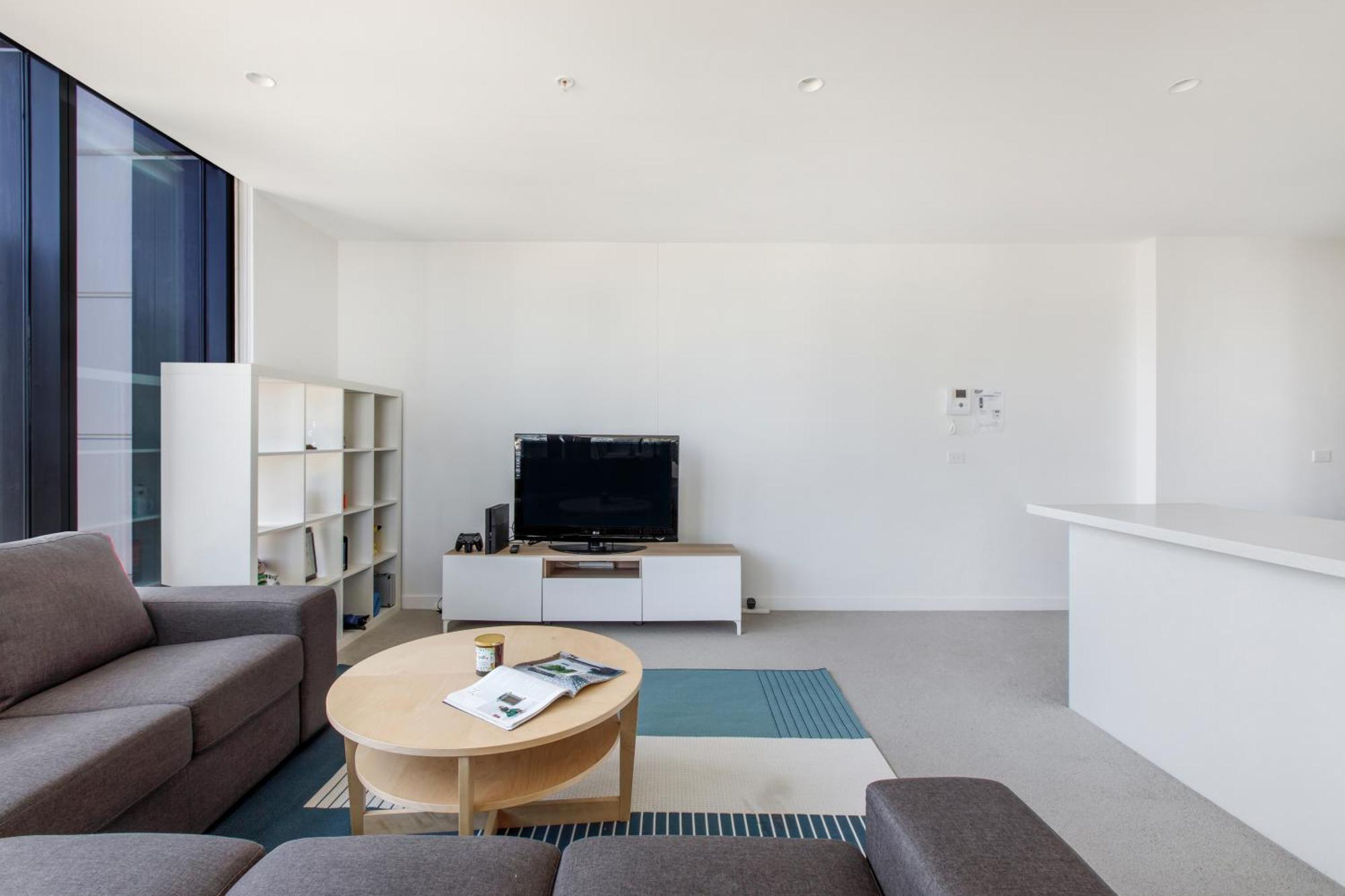 Modern Nomads Spacious Modern 2br Urban Retreat With View