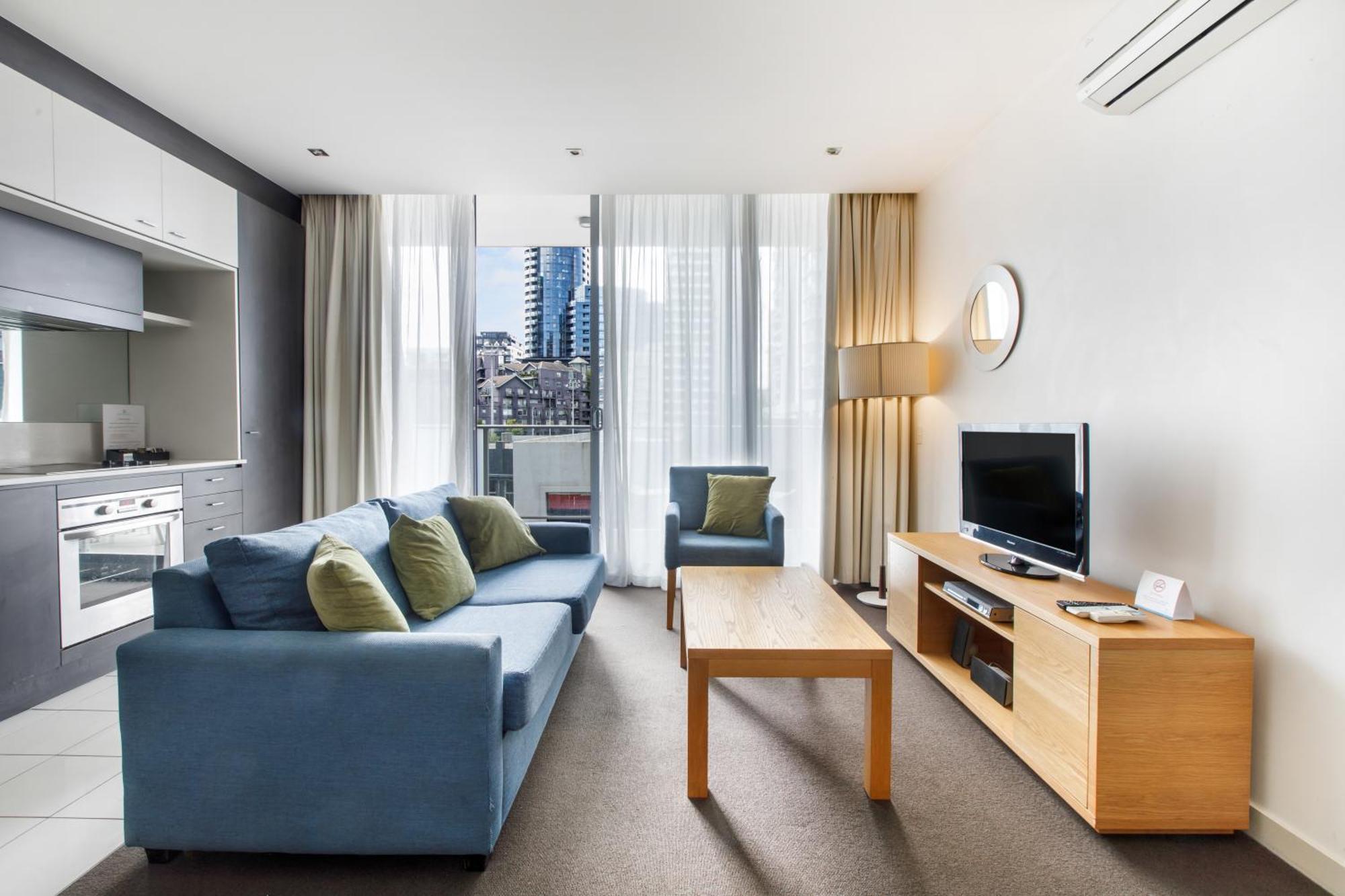 Modern Nomads Chic 1br With Balcony In The Heart Of South Yarra *