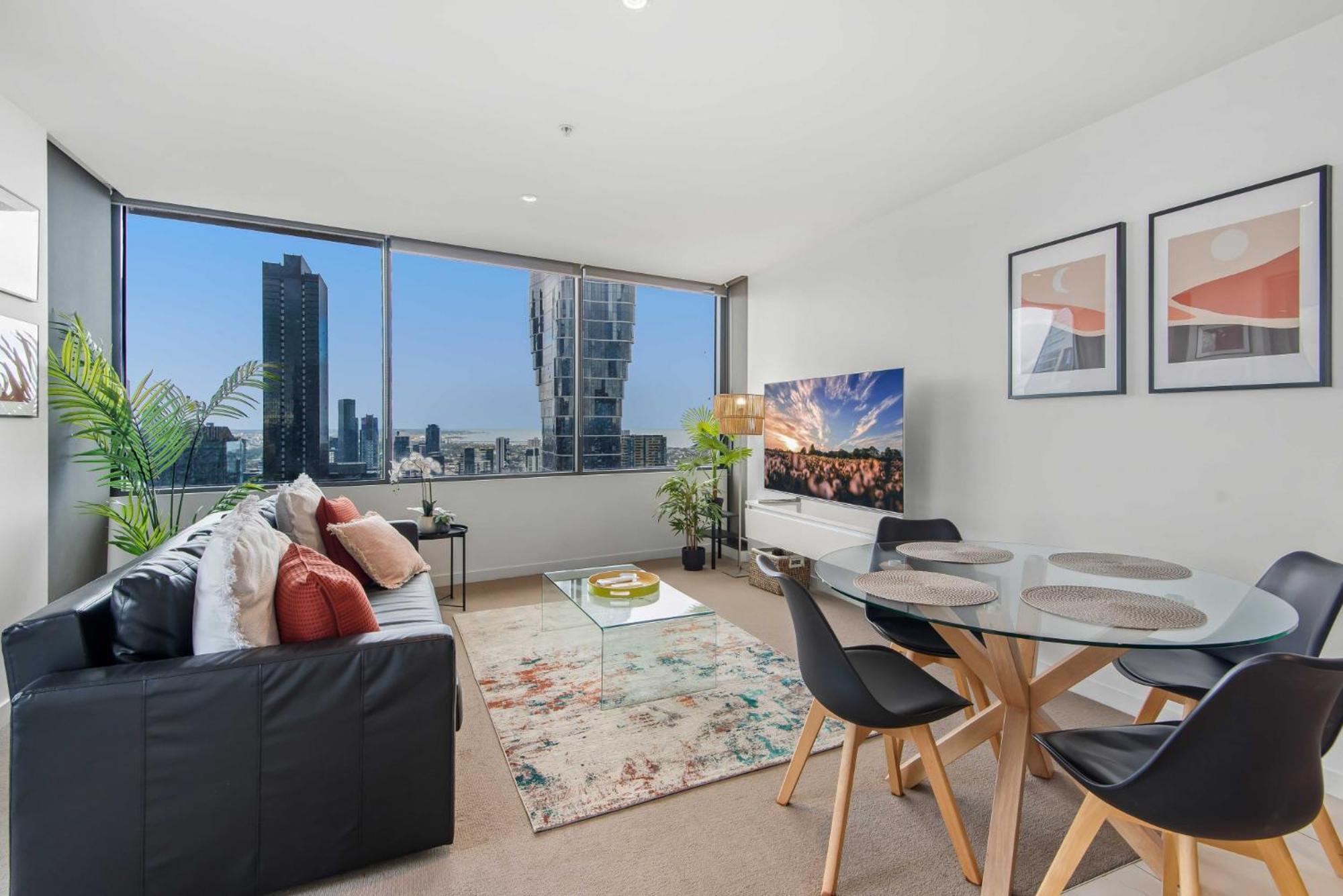 Apartment Pristine 2-bed With Views *
