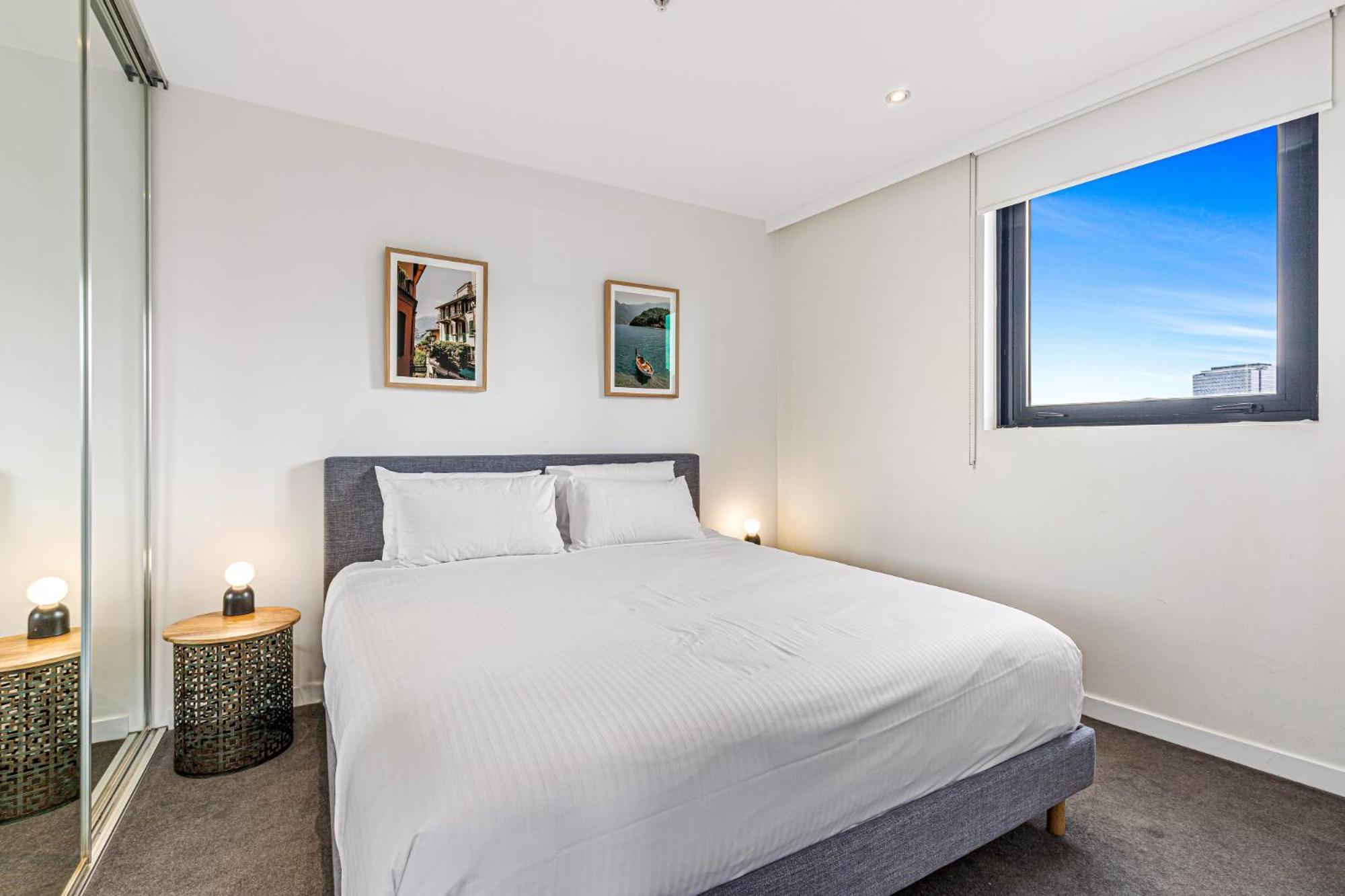 Pristine 2-bed Unit With Beautiful Landscape * Melbourne