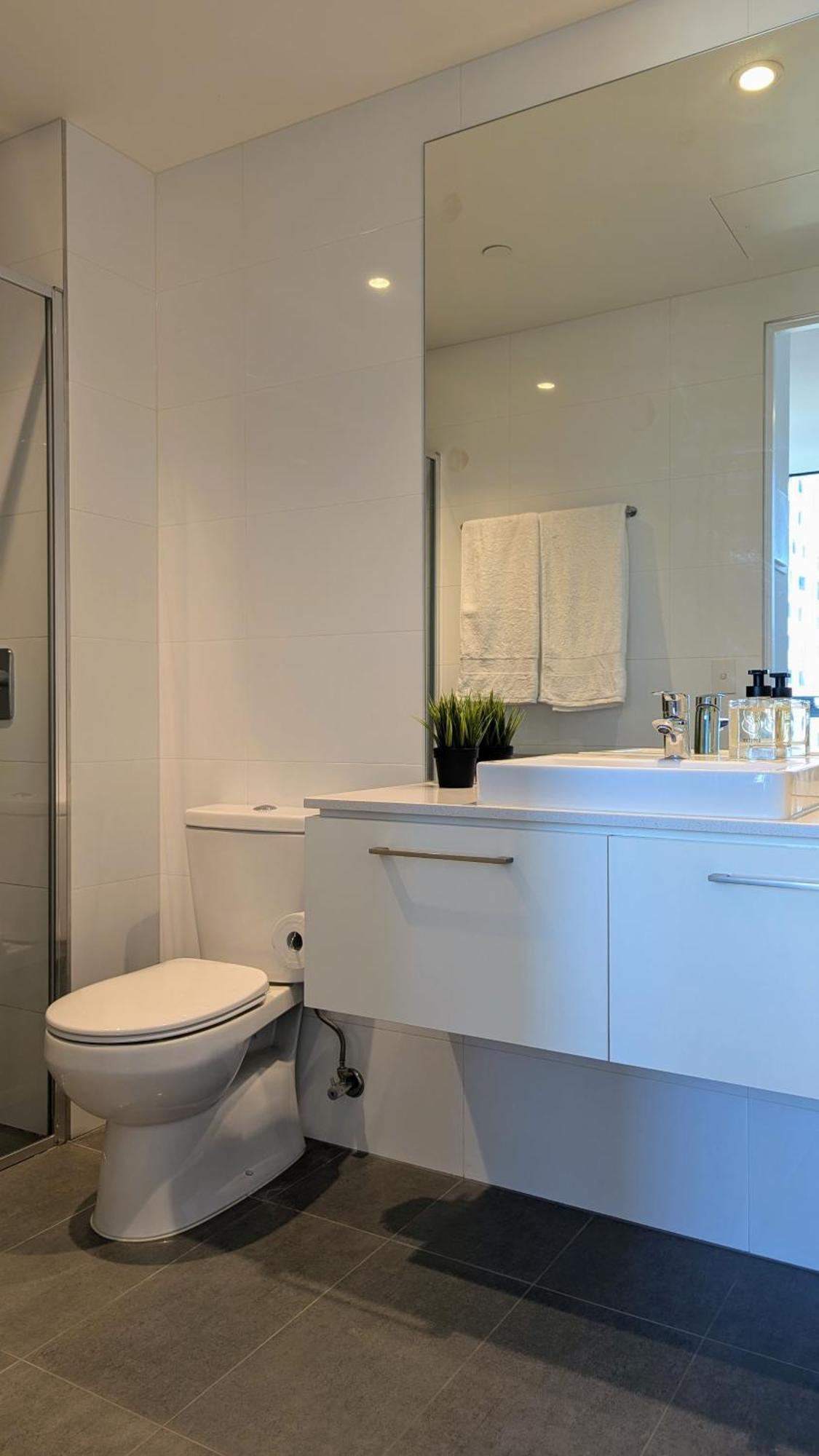 Apartment Cbd With Free Onsite Parking Melbourne