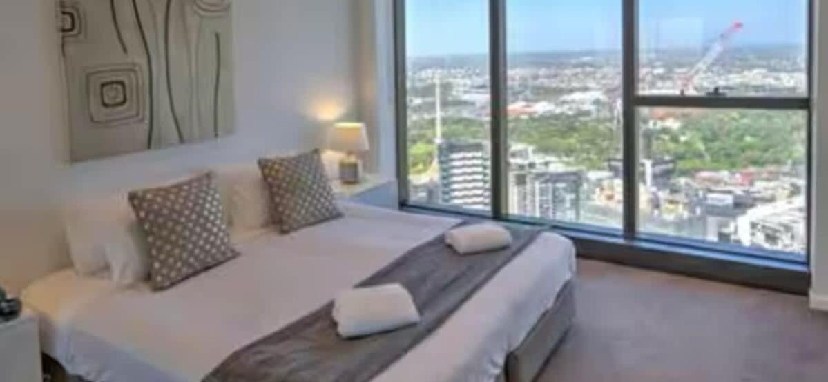 6 Bedrooms In Prima Melbourne